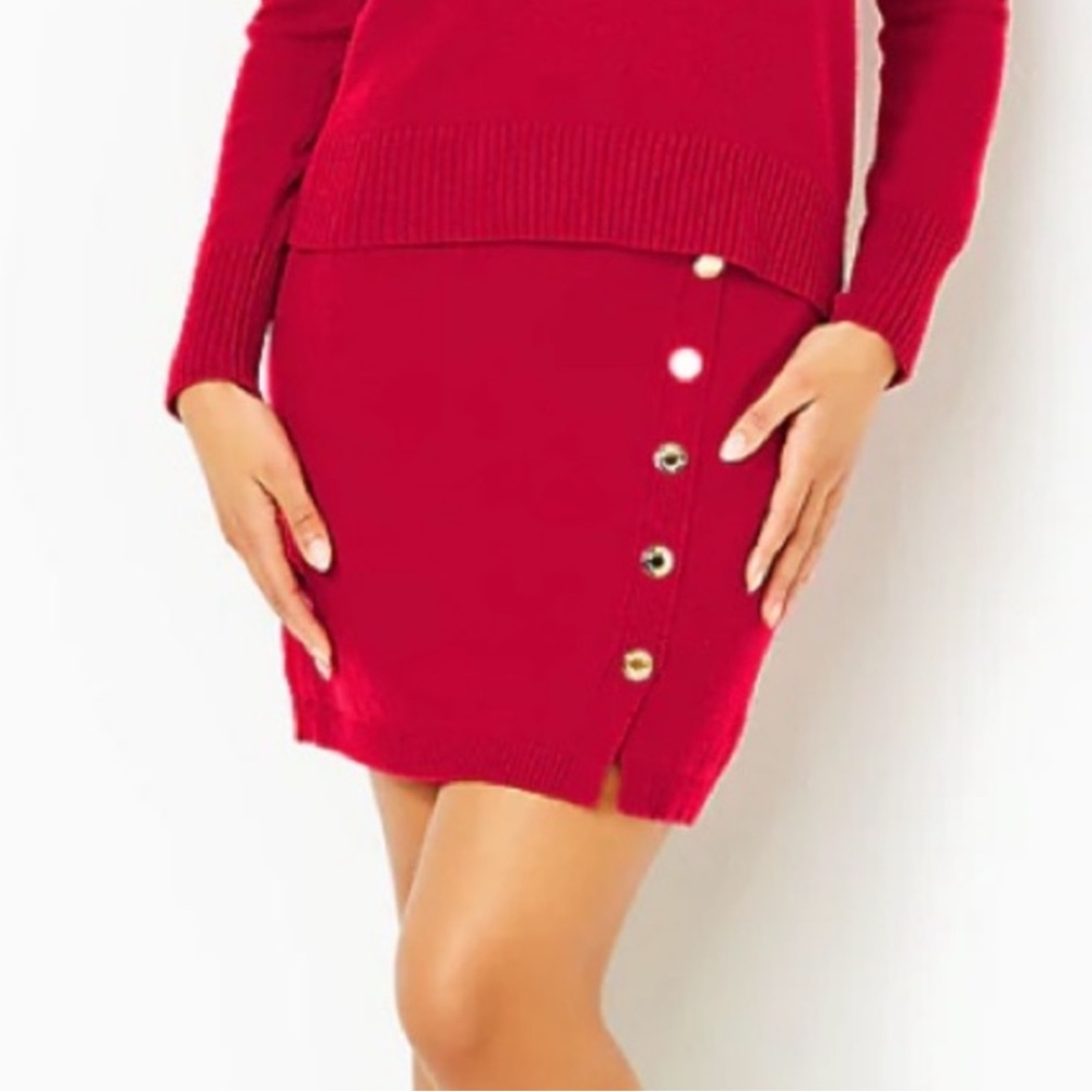 Lilly Pulitzer NWT Poinsettia Red Lizona sweater mini skirt w/gold tone buttons